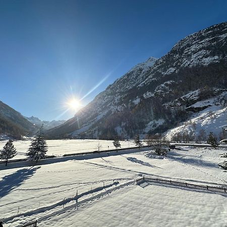 Panorama Hideaway Apartment Near Zermatt Täsch Exterior foto